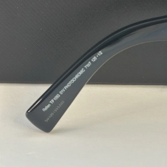 💯- New Authentic TOM FORD SUNGLASSES TOM FORD RELLEN FT1093 01V - Picture 15 of 15